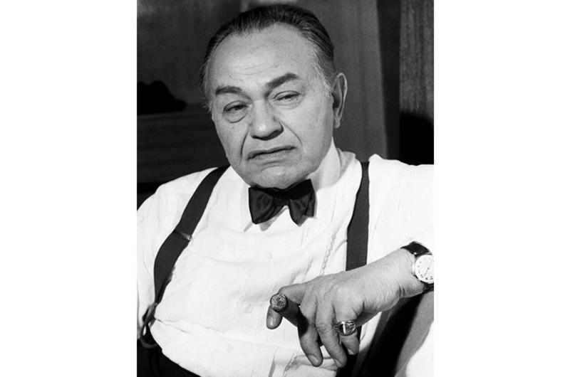 Edward G. Robinson, best known for his portrayal of gangsters in such classic movies as "Little Caesar," is interviewed on the set of "My Geisha."